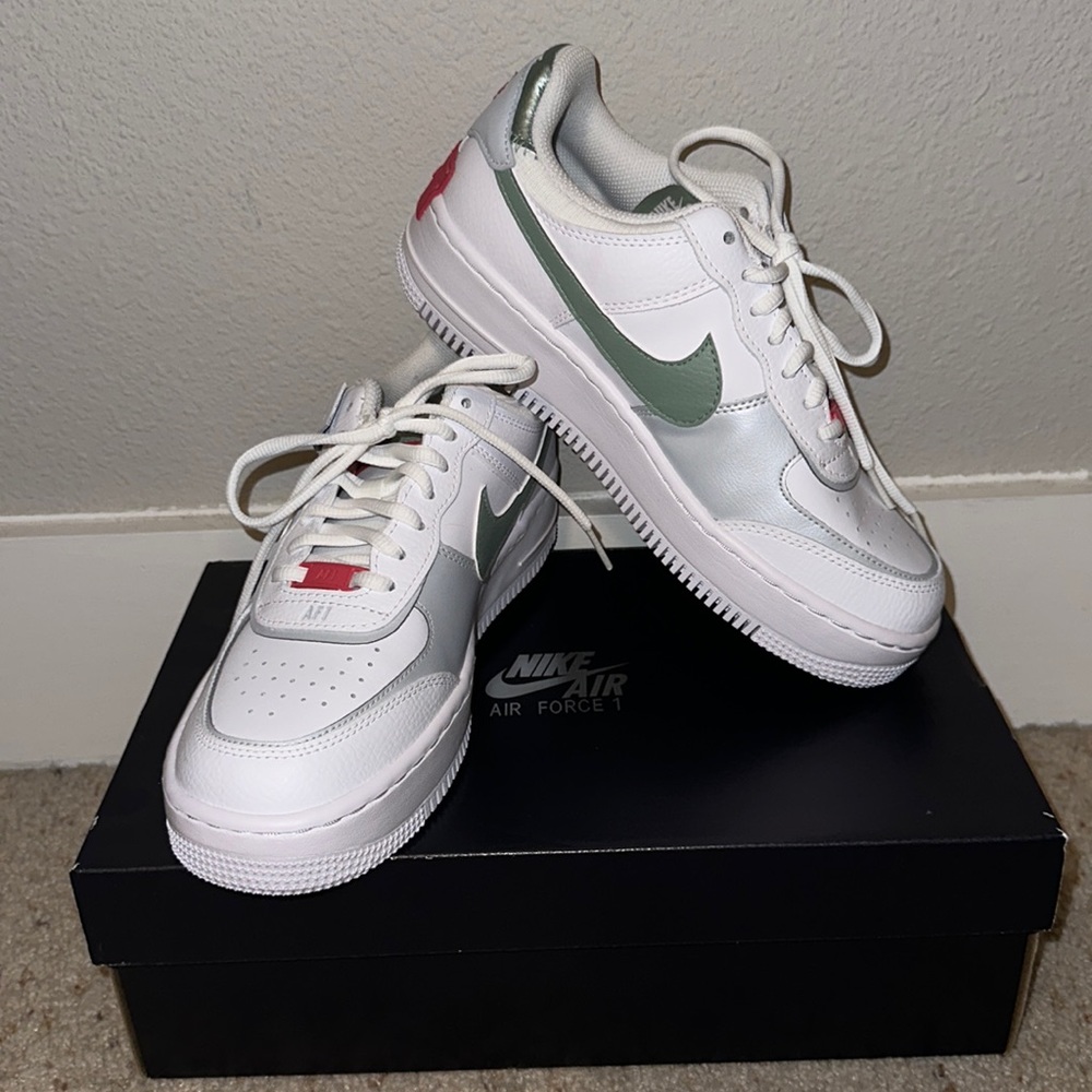 COPY - **BRAND NEW never worn Nike AF1 shadow white/jade smoke seafoam.
